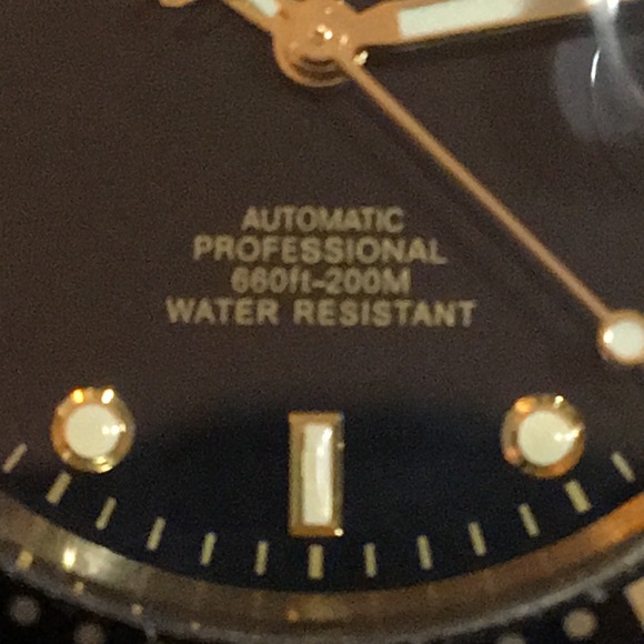 SOLD Automatic Invicta Pro Diver - Picture 2 of 6